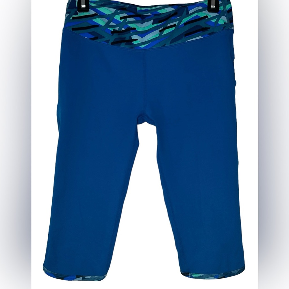 Fabletics‎ Womens Blue Capri Leggings Workout Patterned Waistband Small